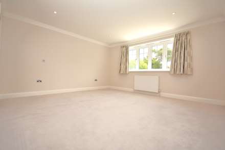 Mitchell Walk, Amersham, Image 16