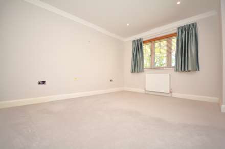 Mitchell Walk, Amersham, Image 18