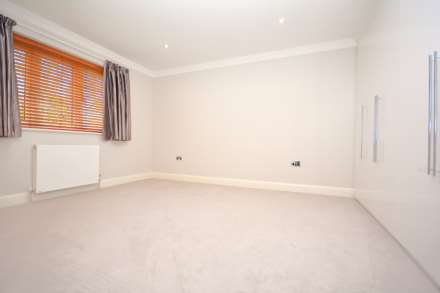 Mitchell Walk, Amersham, Image 19