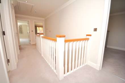 Mitchell Walk, Amersham, Image 21