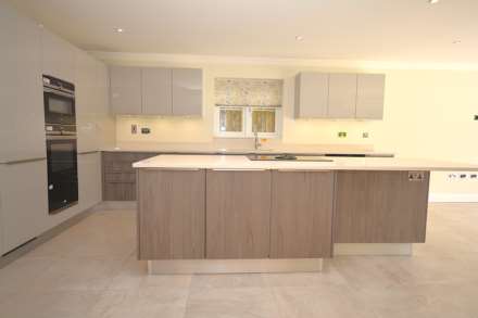 Mitchell Walk, Amersham, Image 4