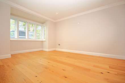Mitchell Walk, Amersham, Image 8