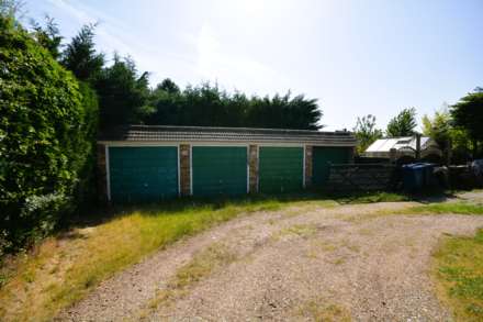 Berkeley Avenue, Chesham, Image 11