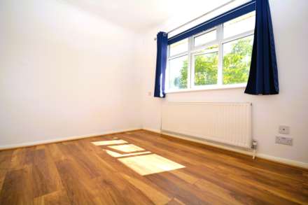 Berkeley Avenue, Chesham, Image 6