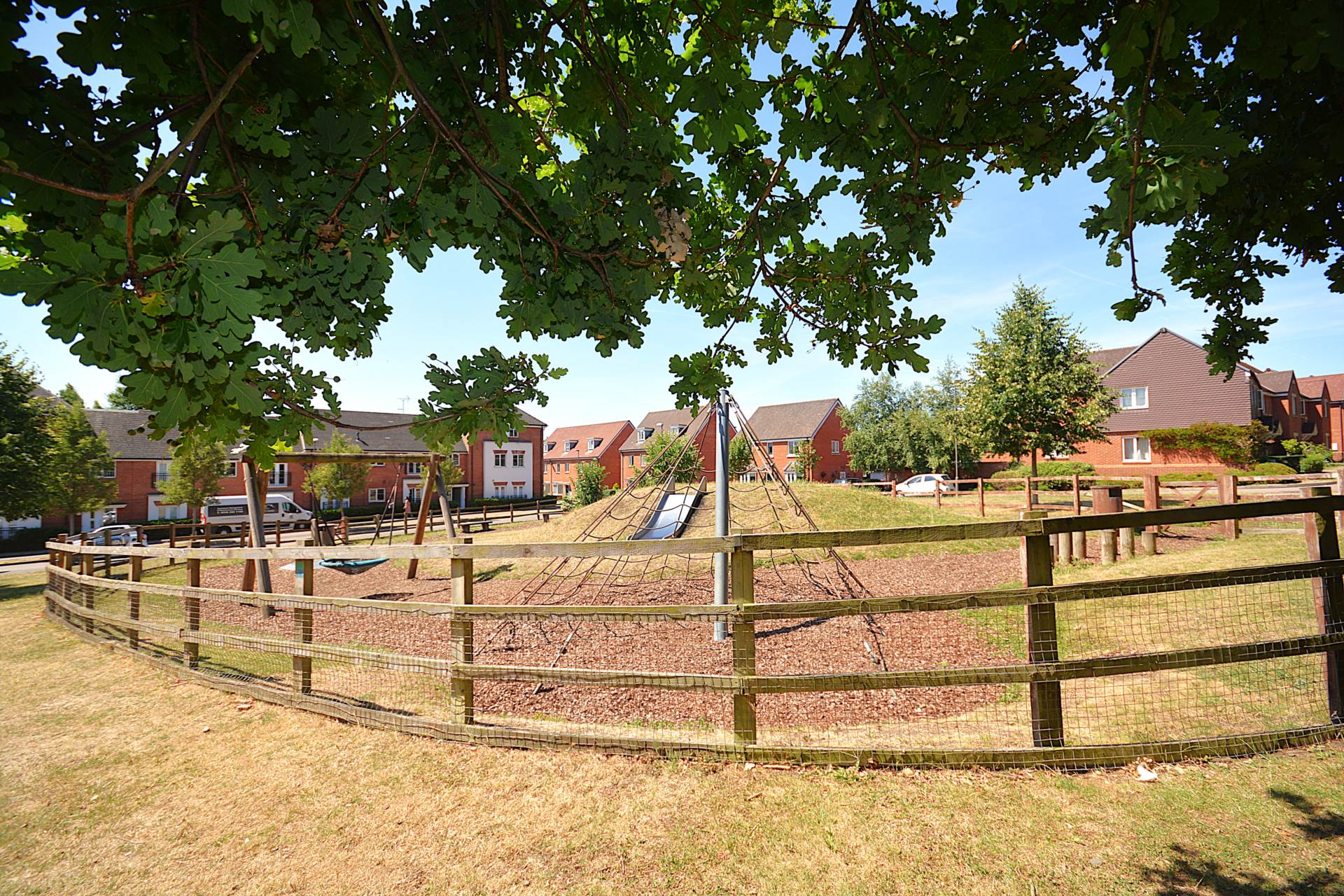 Old Saw Mill Place, Amersham, Image 12