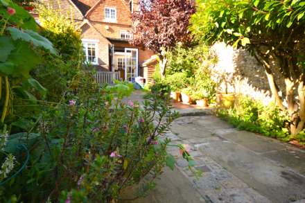 High Street, Amersham, Image 18
