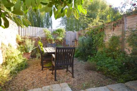 High Street, Amersham, Image 19