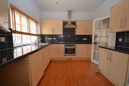 High Street, Amersham, Image 11