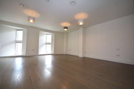 Regent Place, Sycamore Road, Amersham, Image 2