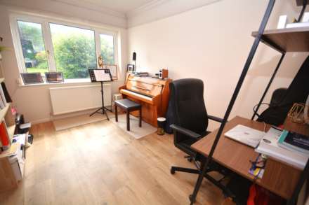 Plantation Road, Amersham, Image 7