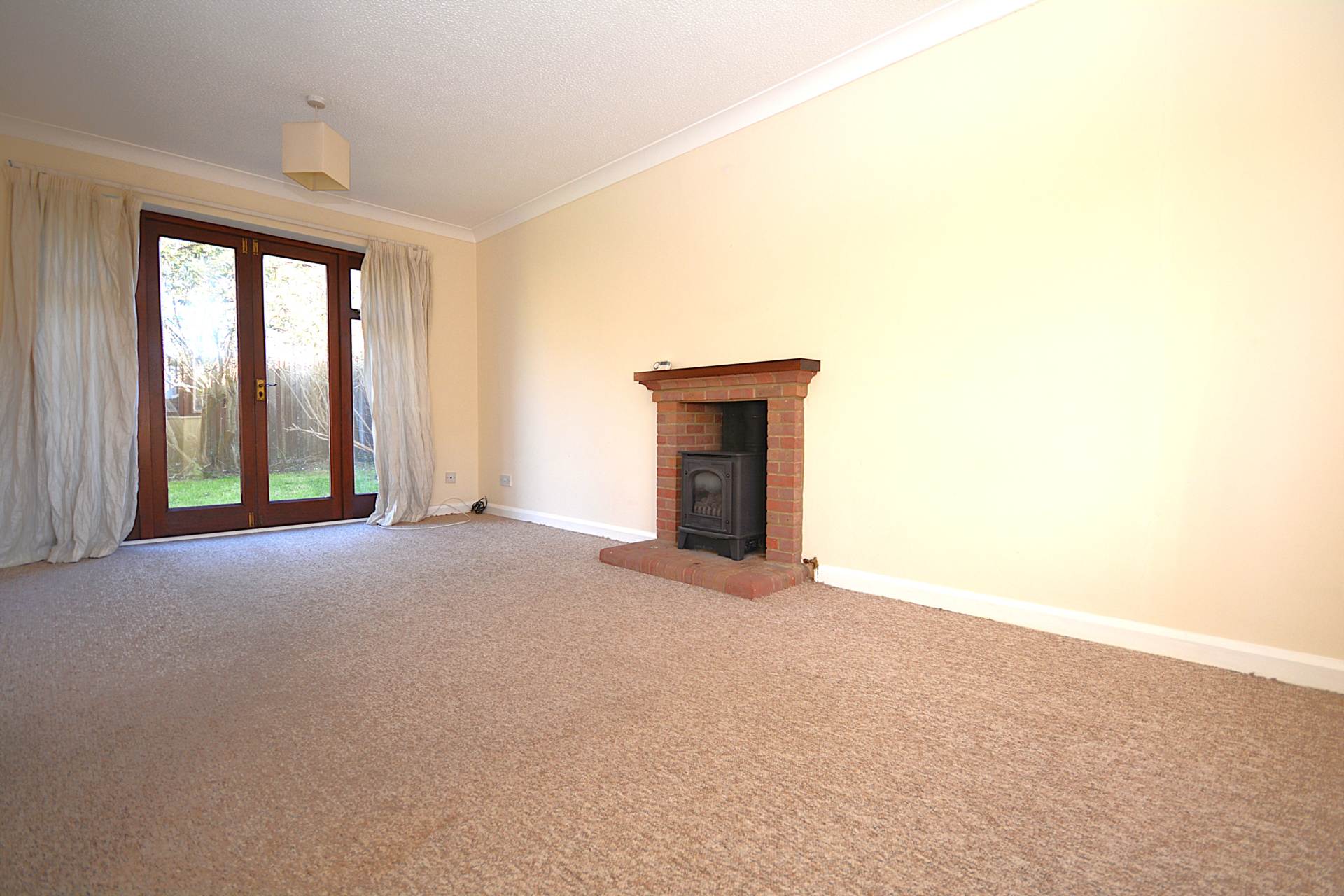 Manor Road, Tring HP23, Image 2