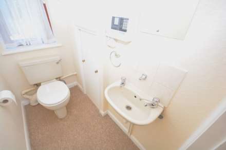 Manor Road, Tring HP23, Image 10