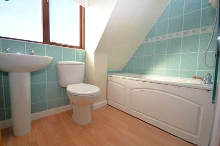 Manor Road, Tring HP23, Image 16