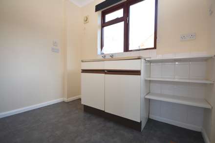 Manor Road, Tring HP23, Image 9