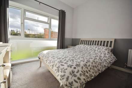 School Close, Chesham, Image 8