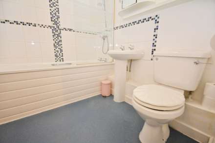 School Close, Chesham, Image 9