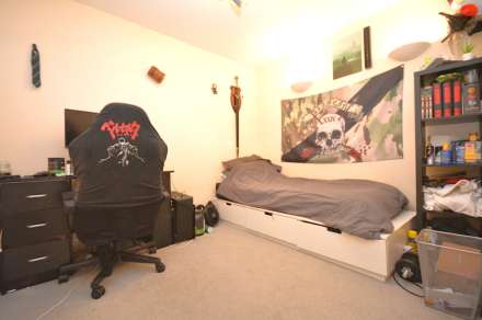 Old Saw Mill Place, Amersham, Image 3