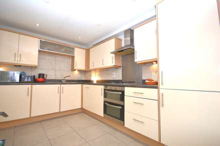 Old Saw Mill Place, Amersham, Image 7