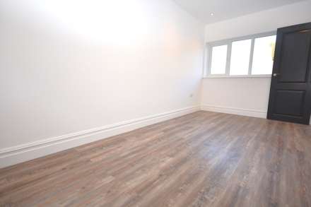 Woodley Hill, Chesham, Image 8