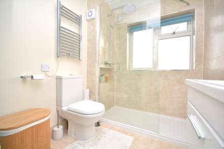 Rose Court, Chessmount Rise, Chesham, Image 10