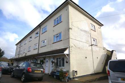 Rose Court, Chessmount Rise, Chesham, Image 14