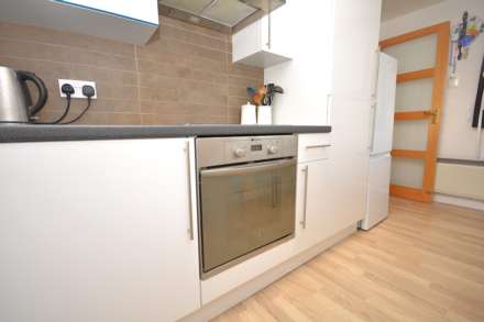 Rose Court, Chessmount Rise, Chesham, Image 5