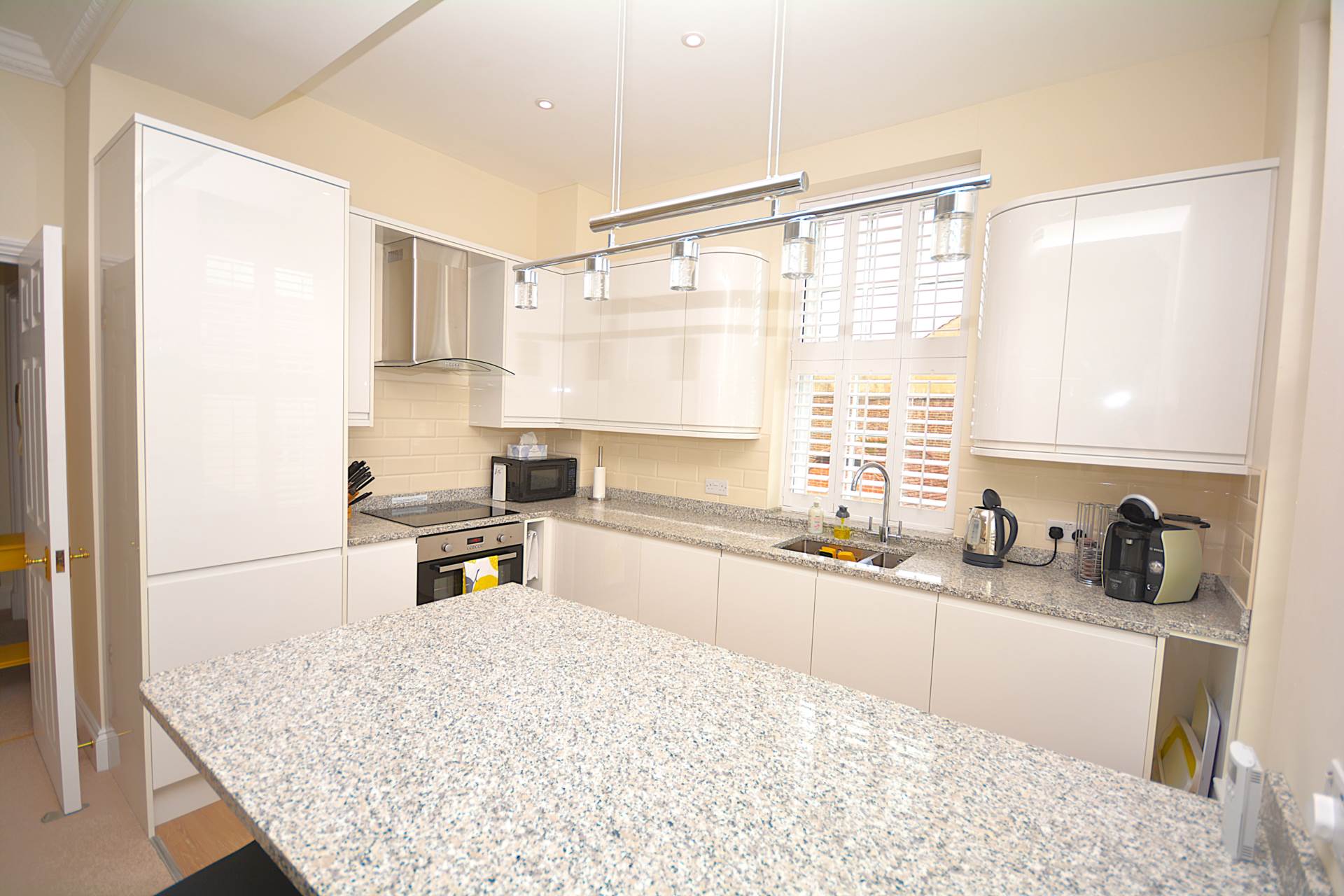 Elmodesham House, Amersham, Image 4