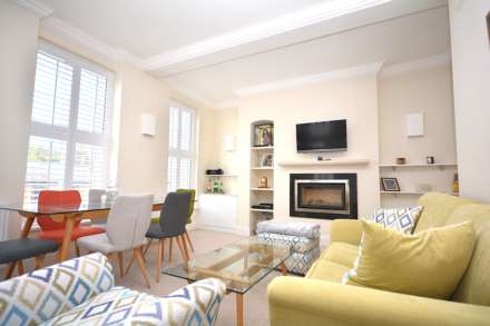 2 Bedroom Apartment, Elmodesham House, Amersham