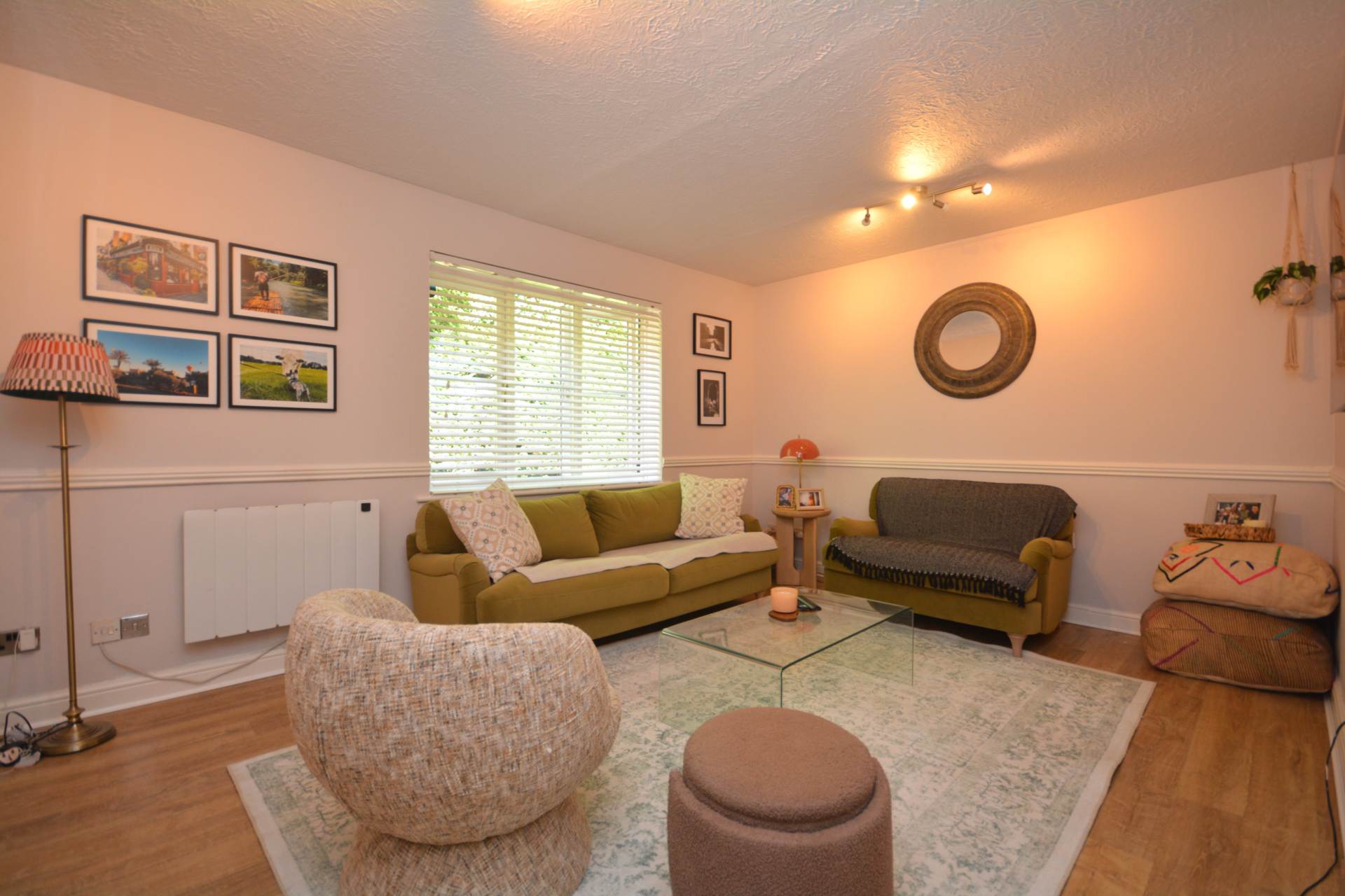 Derwent Close, Bell Lane, Little Chalfont, Image 3