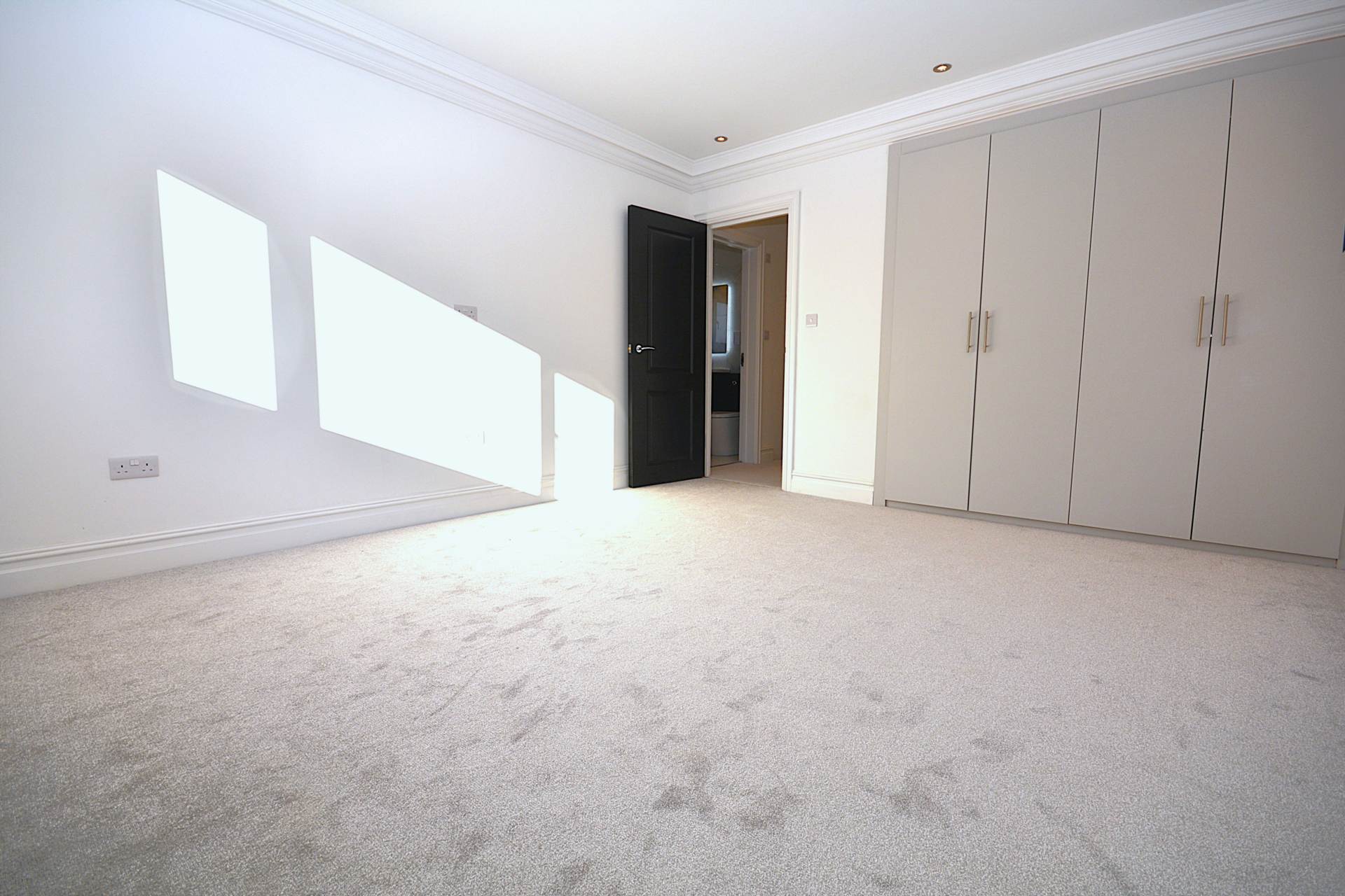 Woodley Hill, Chesham, Image 8