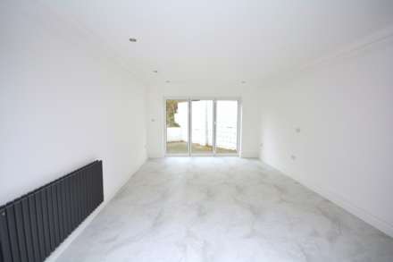 Woodley Hill, Chesham, Image 4