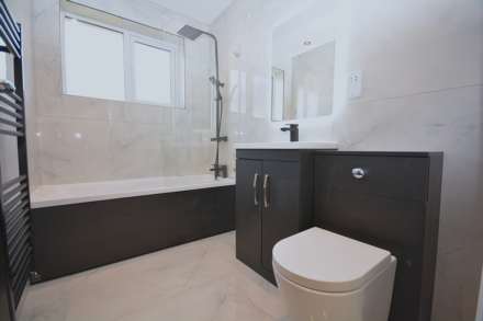 Woodley Hill, Chesham, Image 9