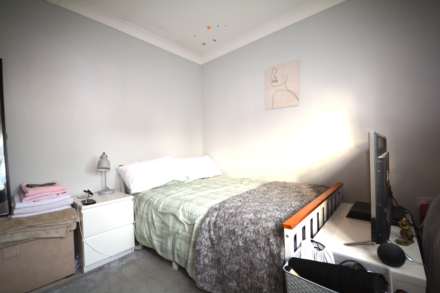 Four Oaks, Chesham, Image 17