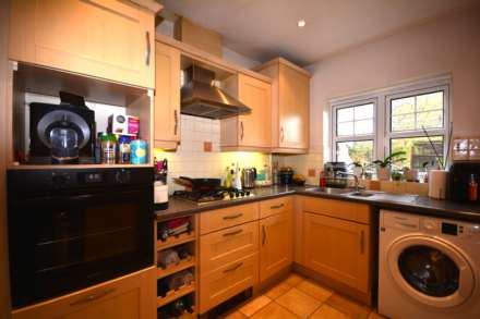 Four Oaks, Chesham, Image 9