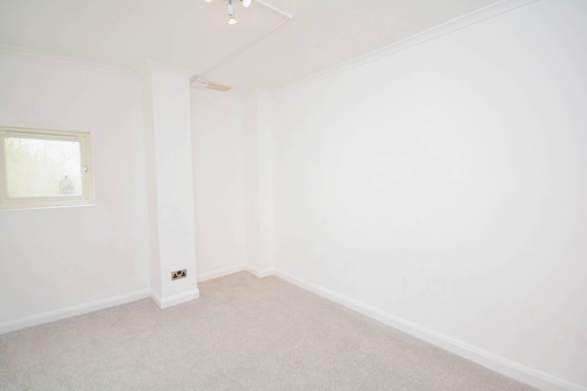 Orchard Leigh Villas, Chesham HP5, Image 10