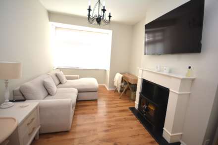 Orchard Leigh Villas, Chesham HP5, Image 3