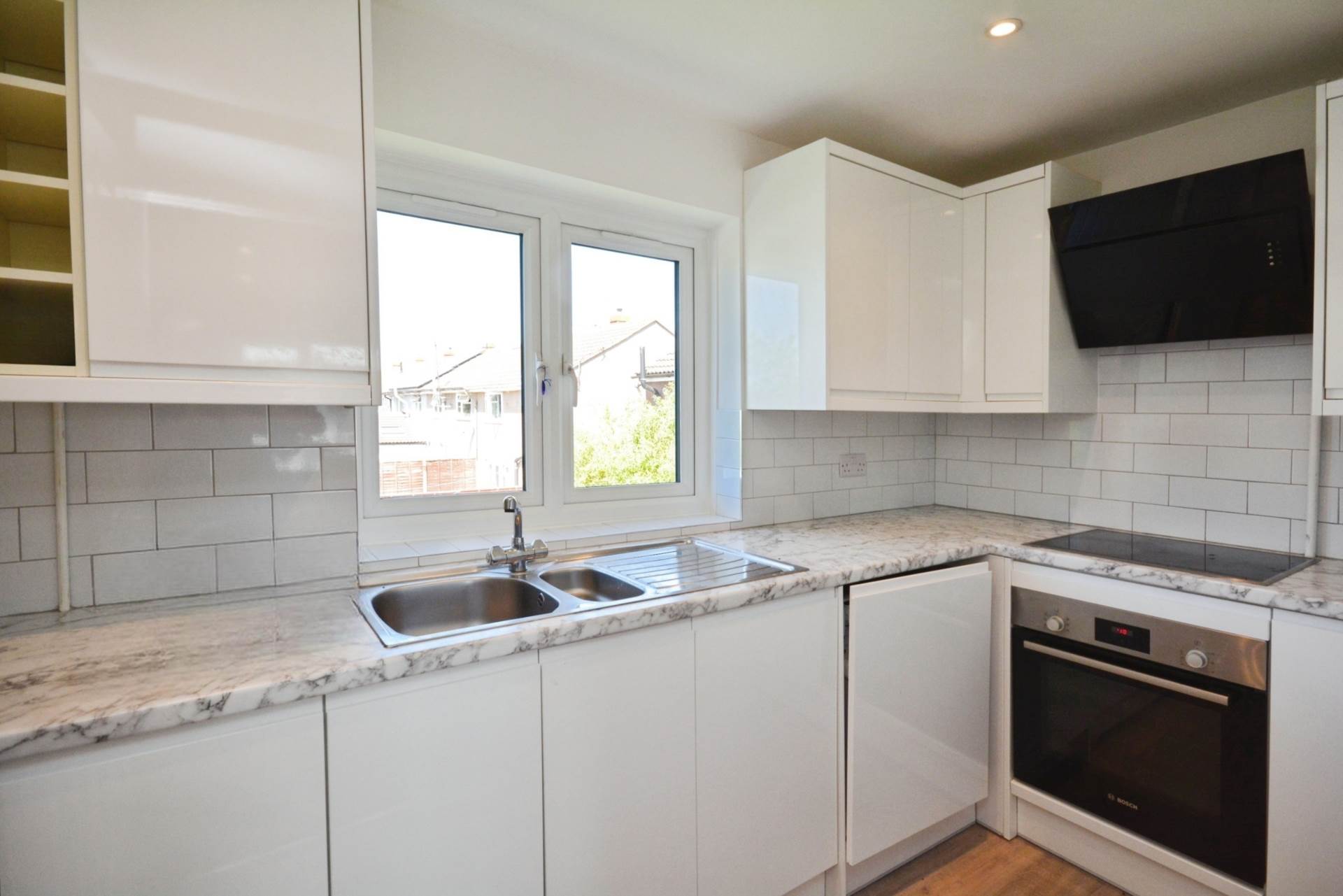 Meadow Croft, Aylesbury, Image 3