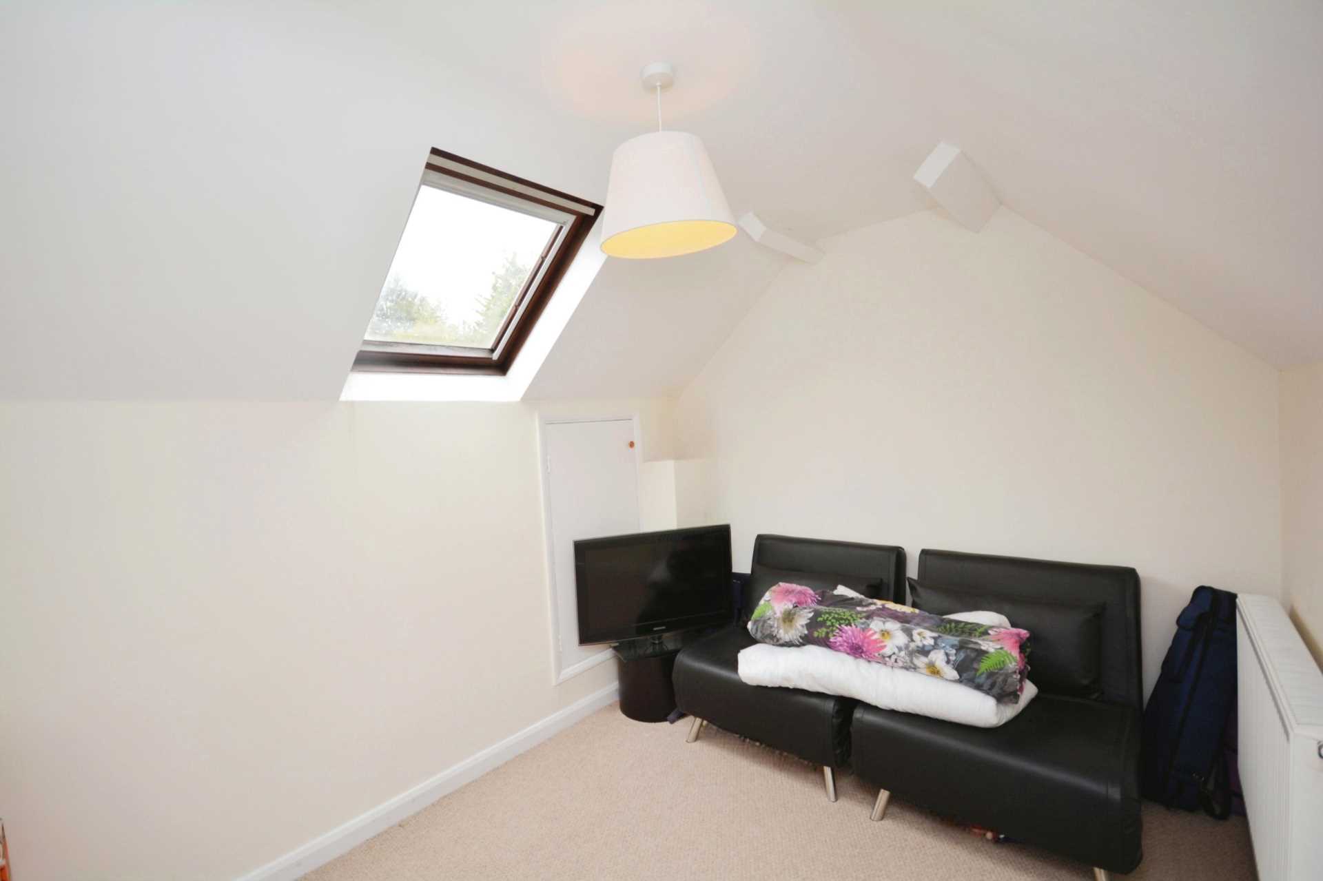 Station Road, Amersham, Image 14