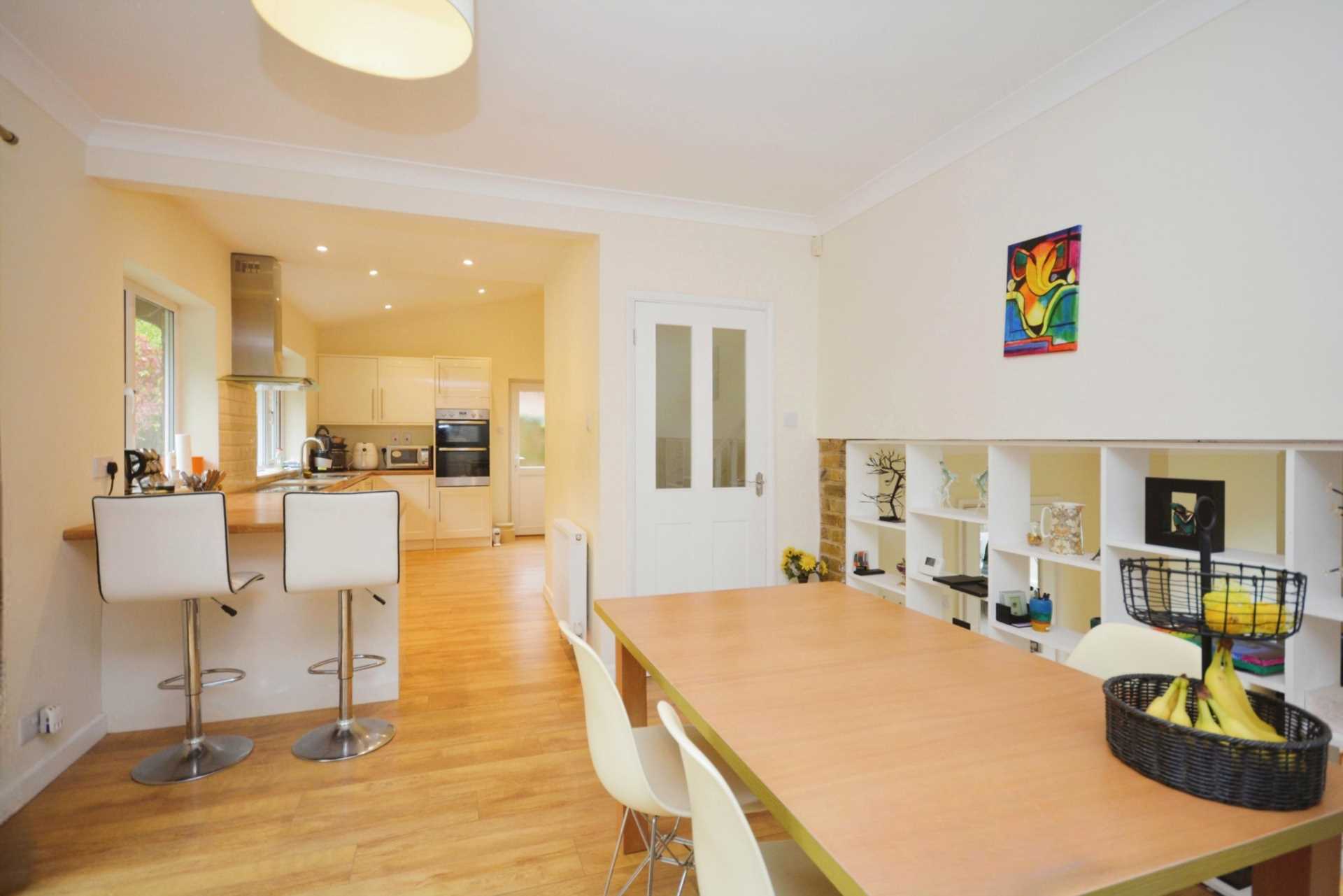 Station Road, Amersham, Image 3