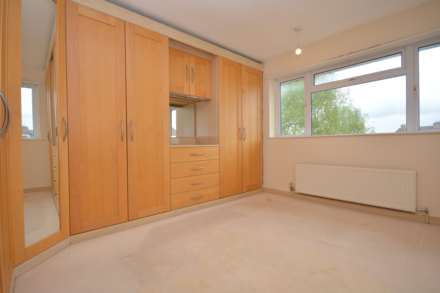 Aylward Gardens, Chesham HP5, Image 11