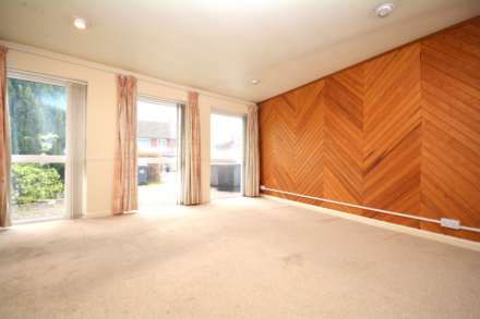 Aylward Gardens, Chesham HP5, Image 2