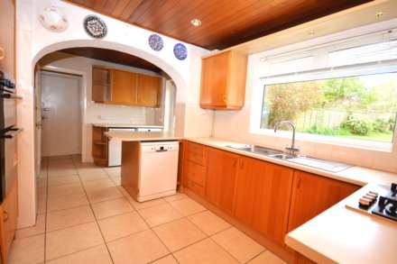 Aylward Gardens, Chesham HP5, Image 7