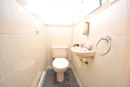 Aylward Gardens, Chesham HP5, Image 9