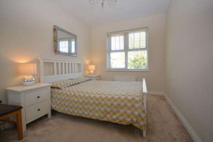 Lindo Close, Chesham, Image 12