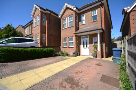 Lindo Close, Chesham, Image 2