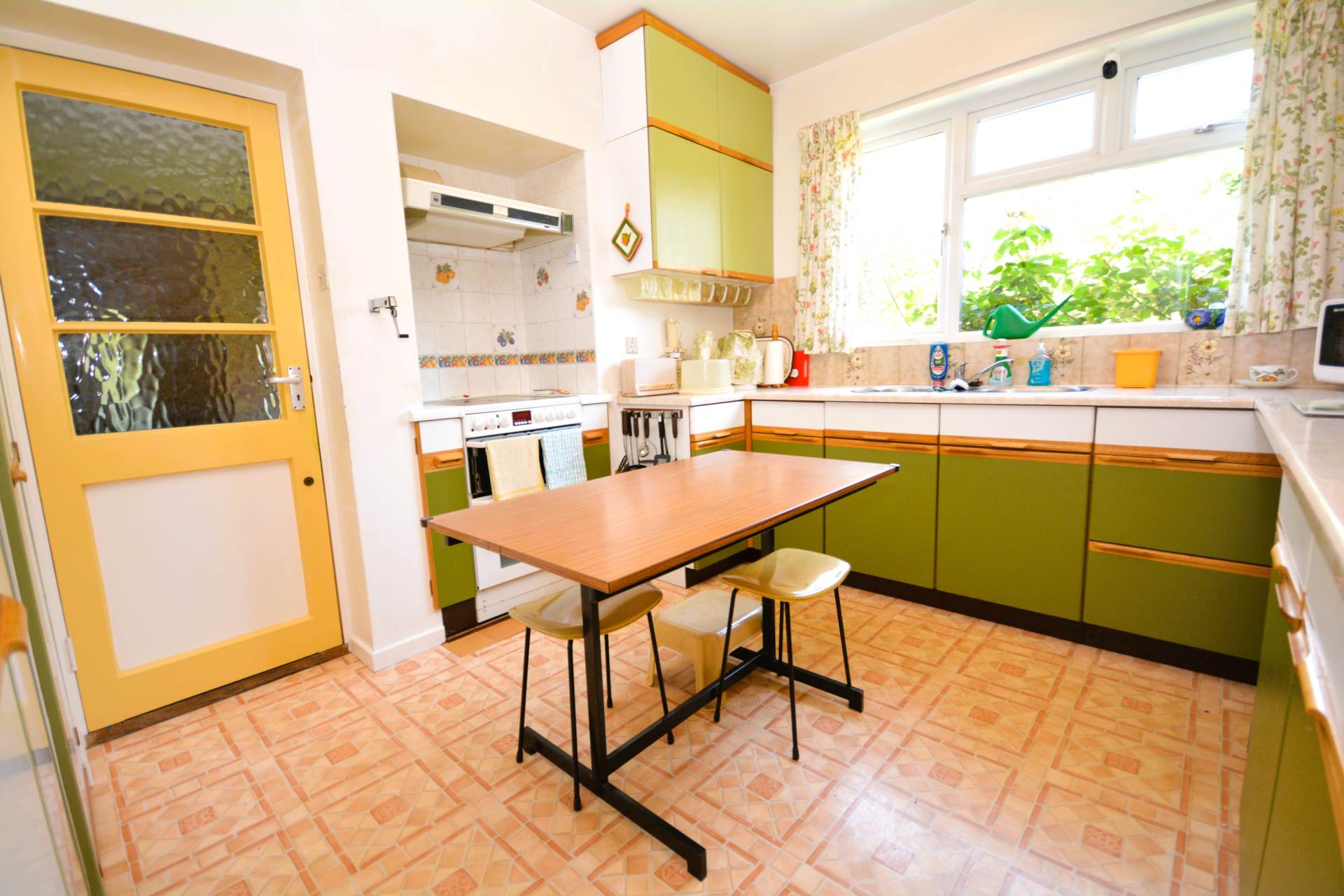 Clifton Road, Amersham, Image 8