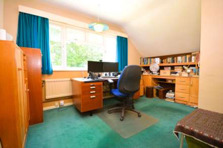 Clifton Road, Amersham, Image 13