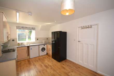 Stanley Hill, Amersham, Image 4
