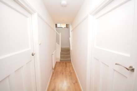 Stanley Hill, Amersham, Image 5