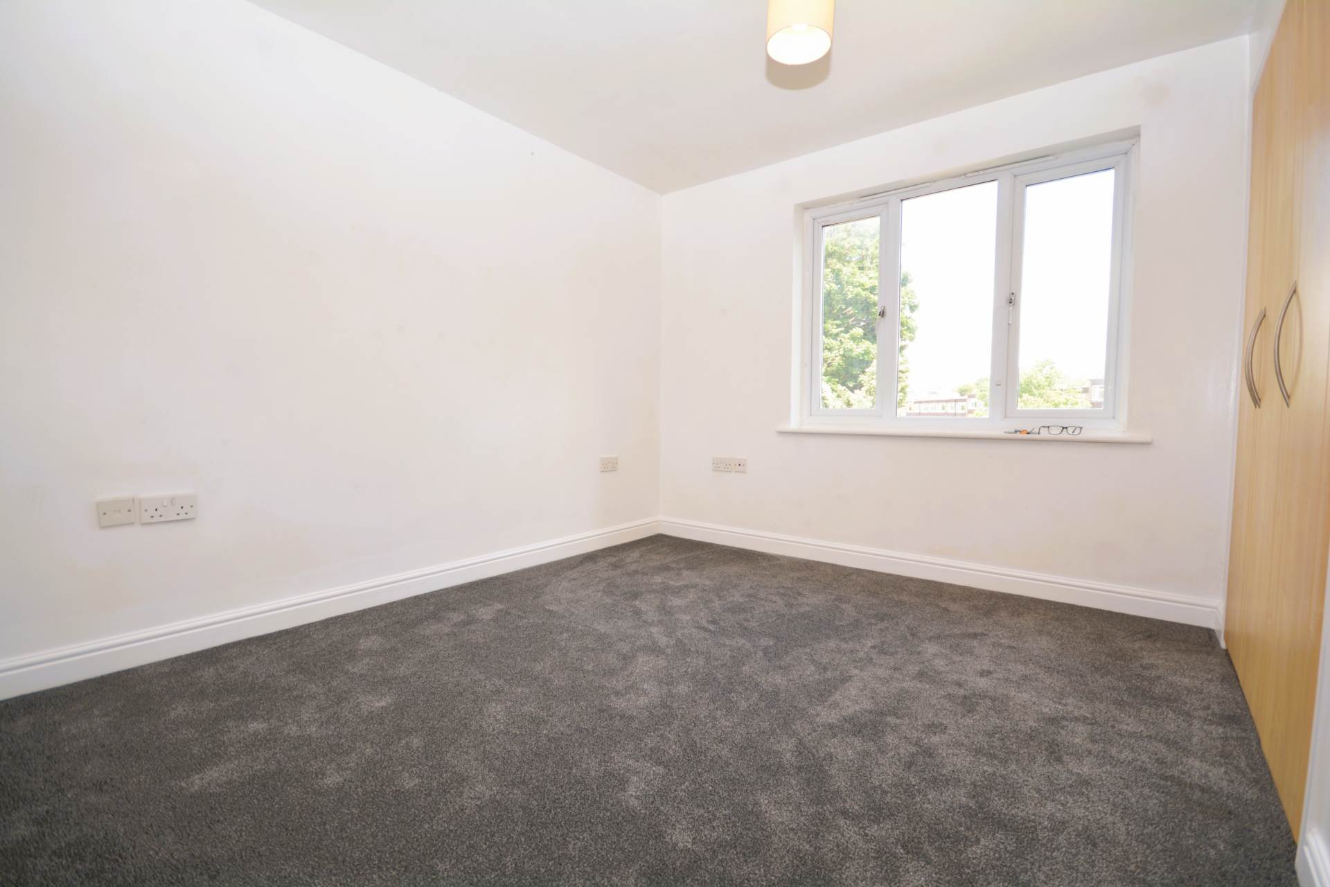 The Cedars, High Wycombe, Image 6